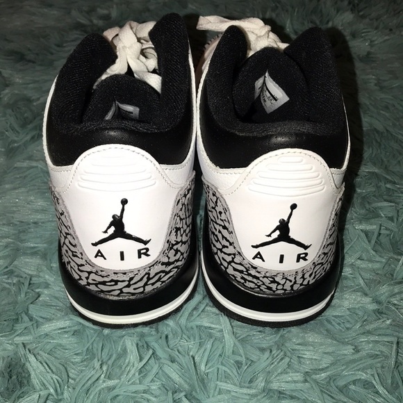 ❗️SOLD❗️Jordan Retro 3 - Picture 2 of 5